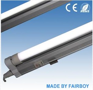 Dimmable T5 led tube light